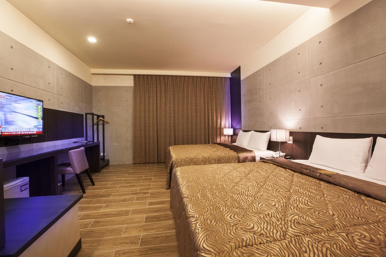 Foxdou Business Motel Tainan Exteriör bild