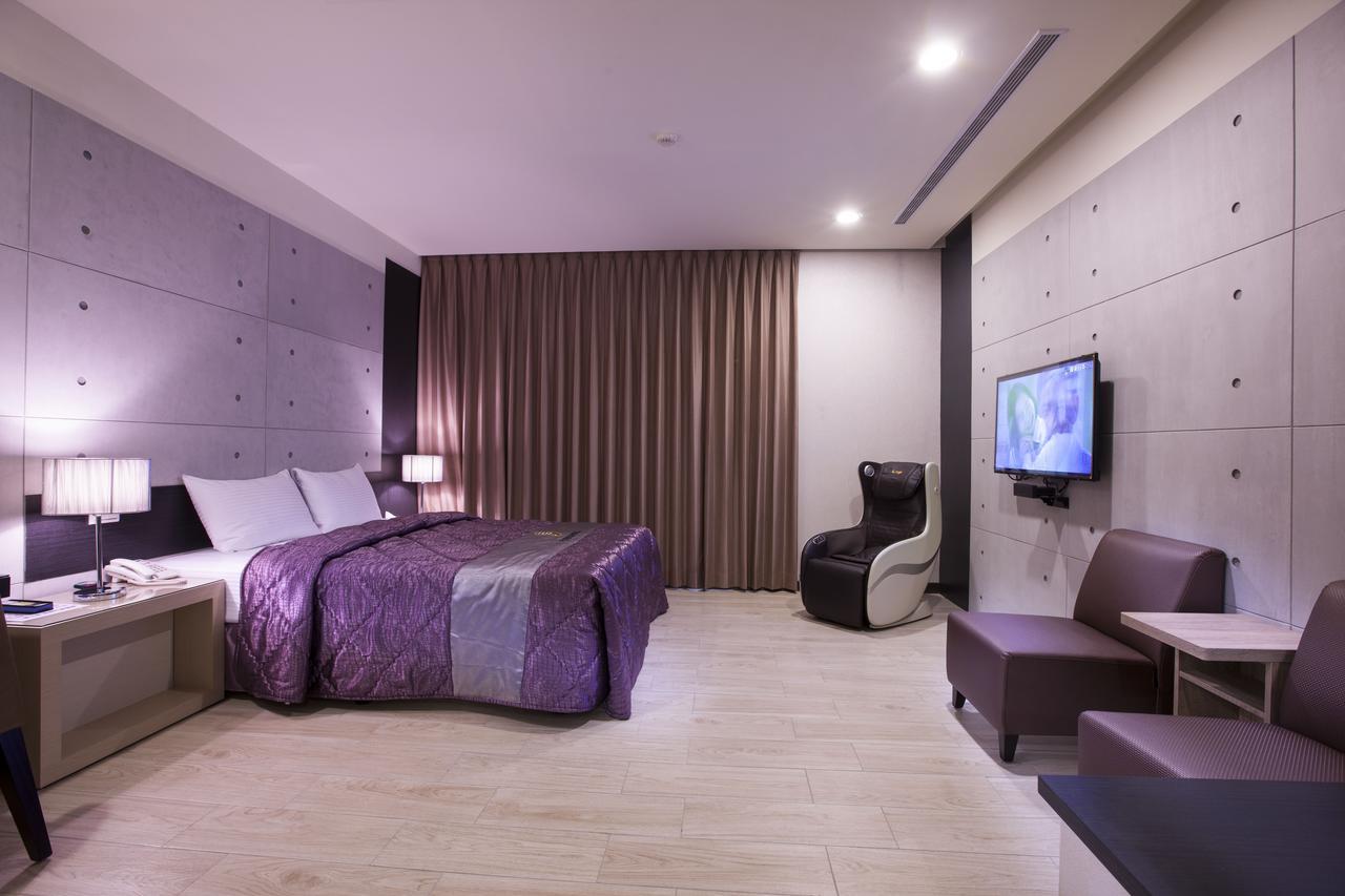 Foxdou Business Motel Tainan Exteriör bild