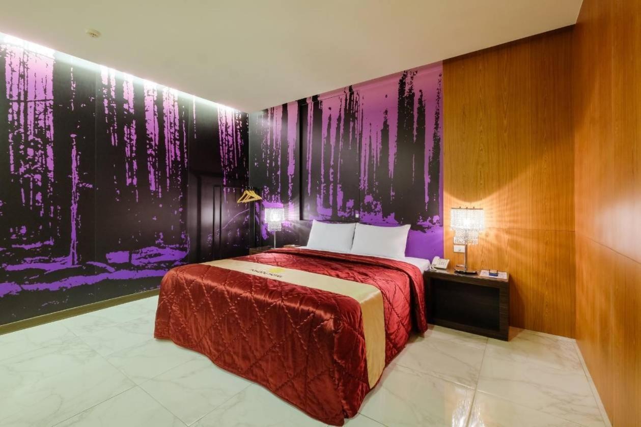 Foxdou Business Motel Tainan Exteriör bild