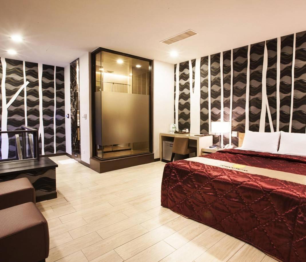 Foxdou Business Motel Tainan Exteriör bild